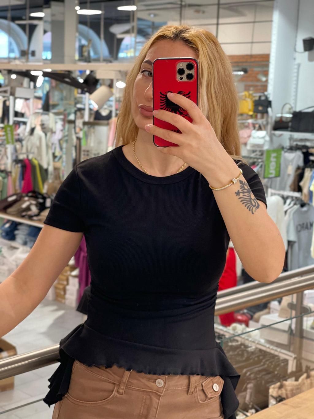 Shirt Zeinab mit Rüschchen