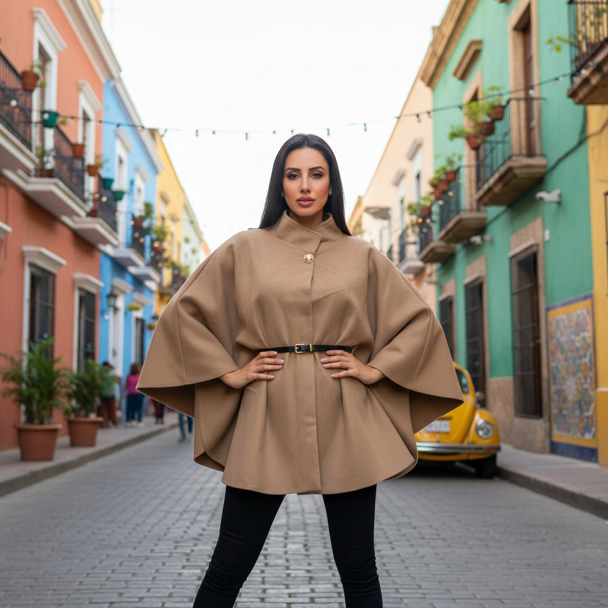 Eleganter Cape-Poncho mit Stehkragen & Taillengürtel