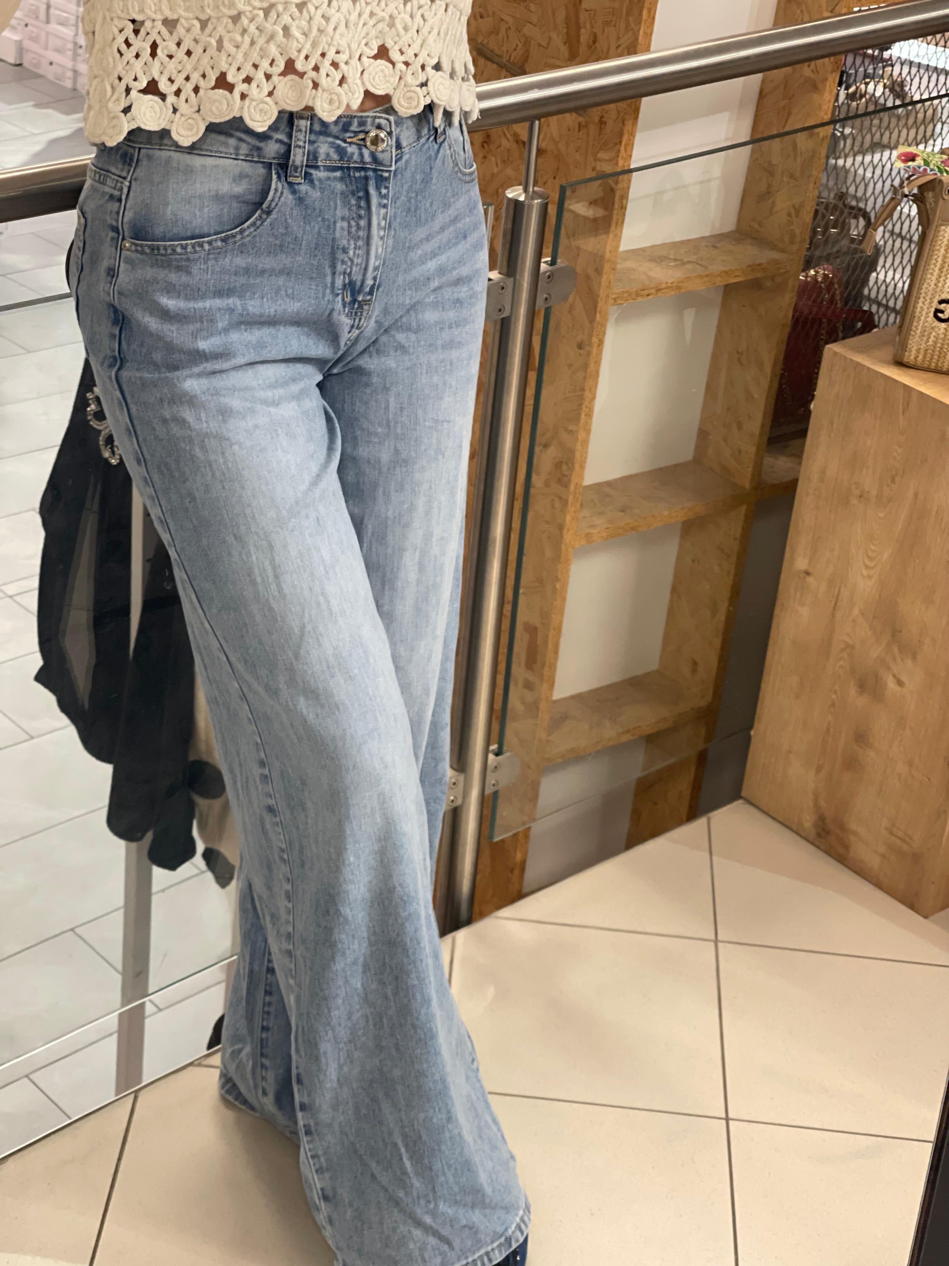 Wide leg jeans Lotti