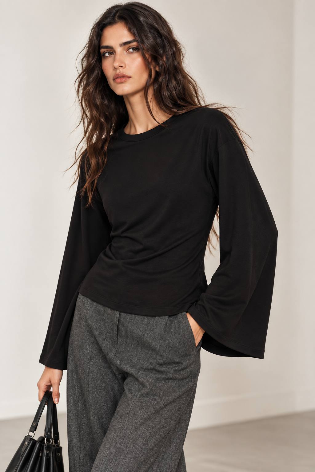 Basic Longsleeve mit ausgestellten Ärmeln