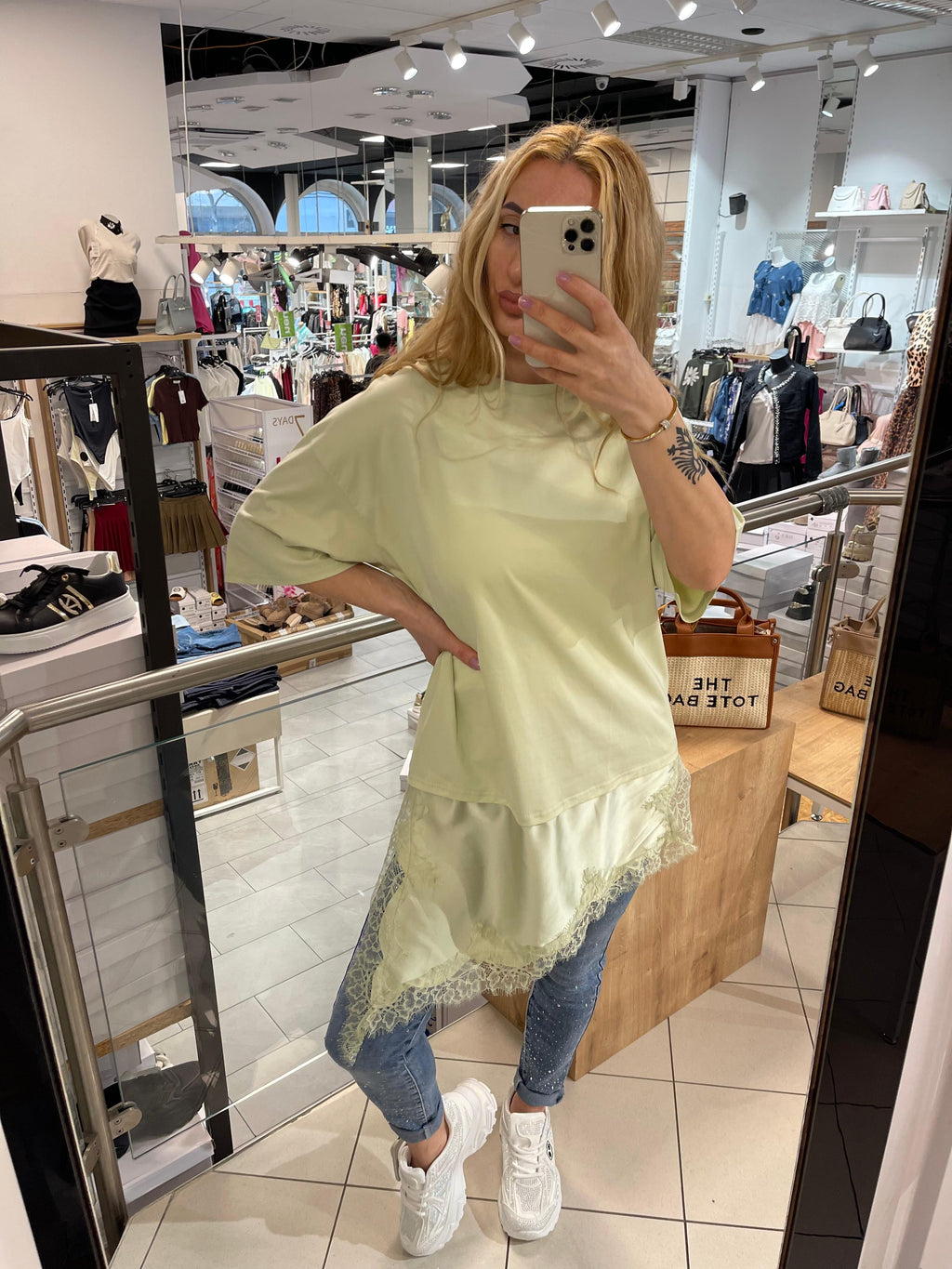 T-Shirt mit Spitze Anna