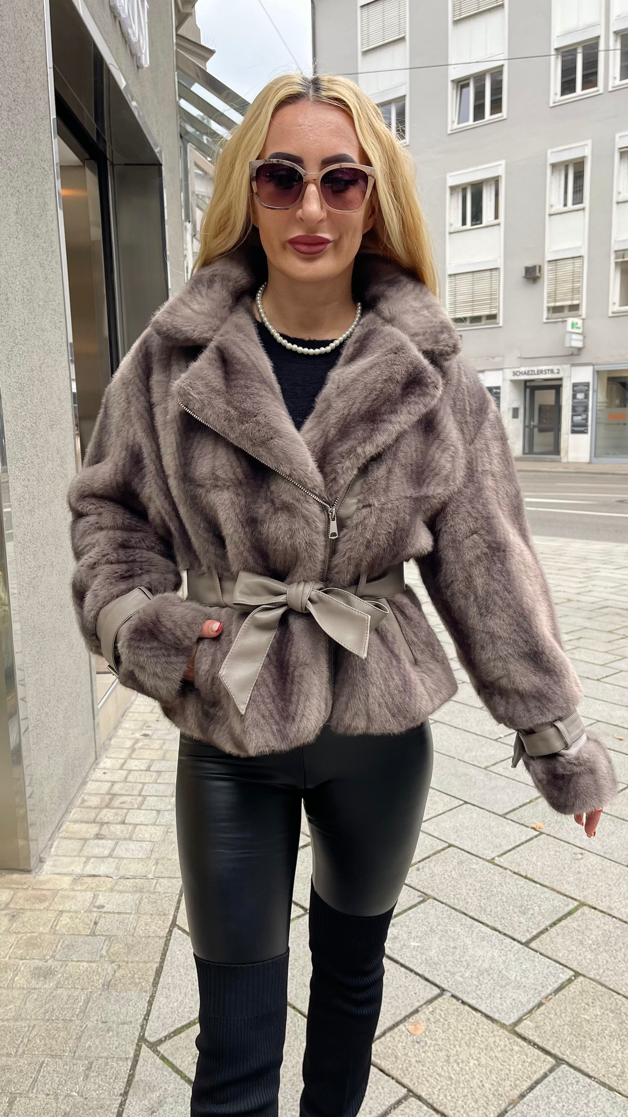 Fell Jacke