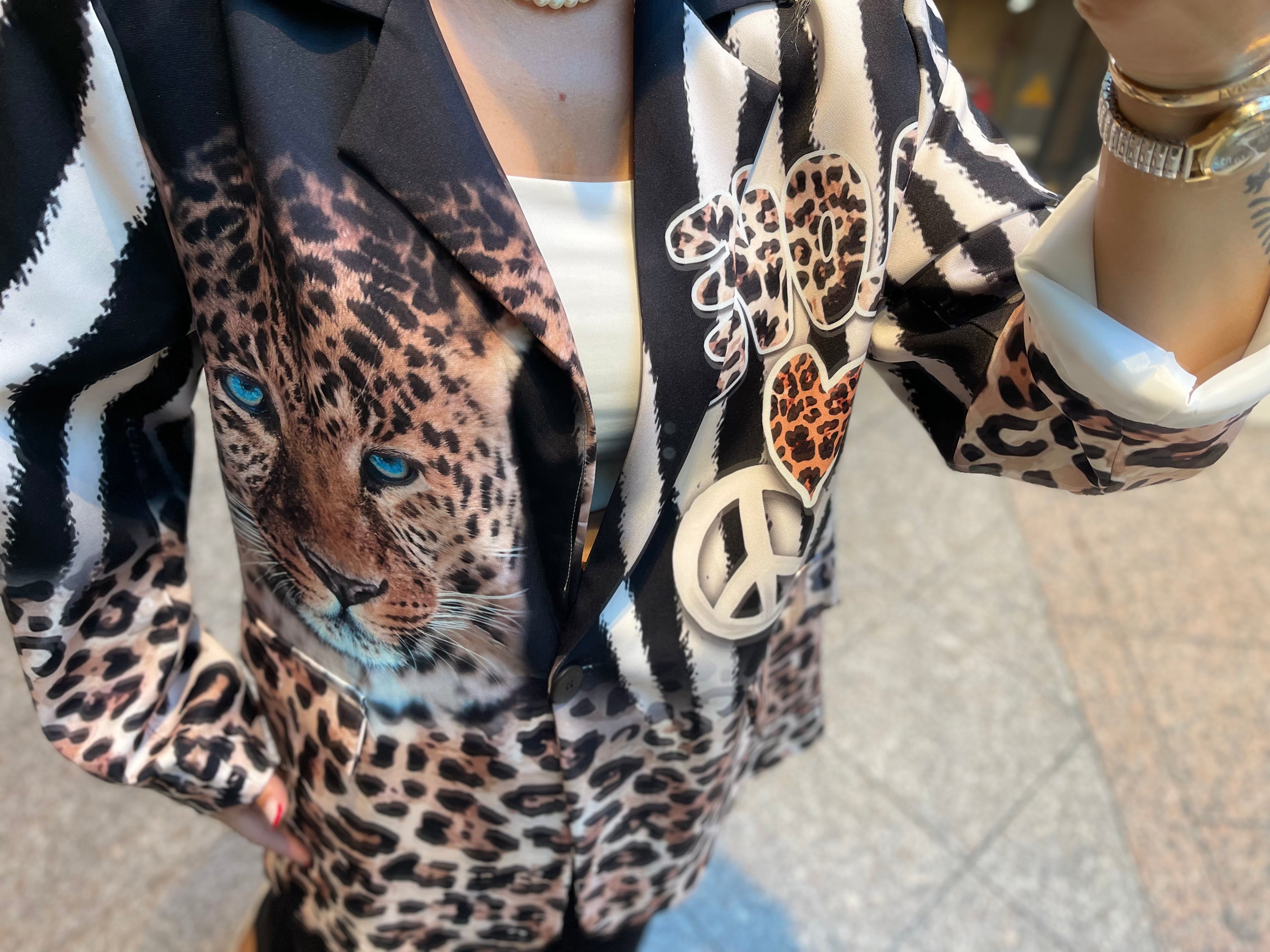 ANIMAL PRINT BLAZER – LEOPARD & ZEBRA DESIGN