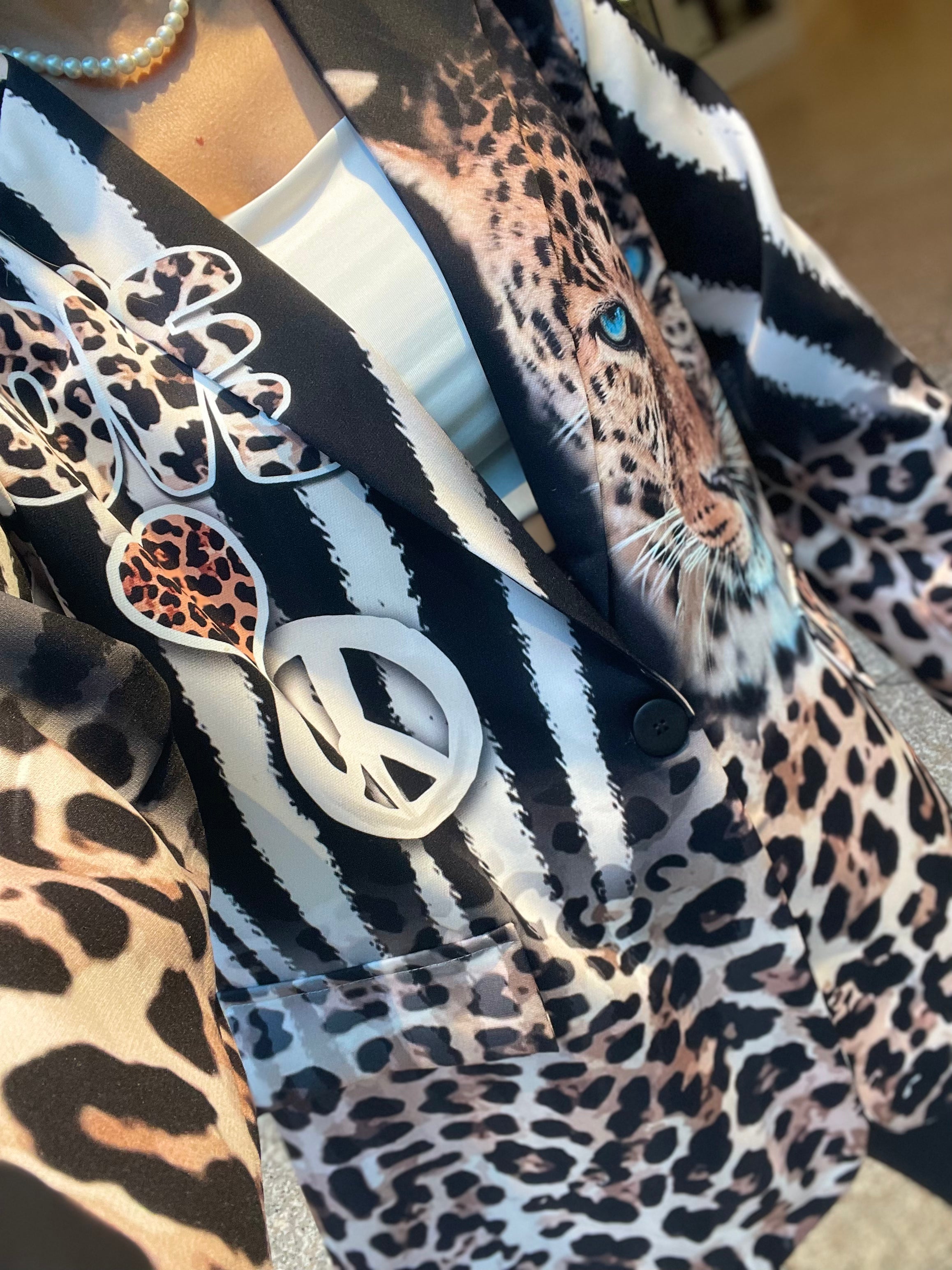 ANIMAL PRINT BLAZER – LEOPARD & ZEBRA DESIGN