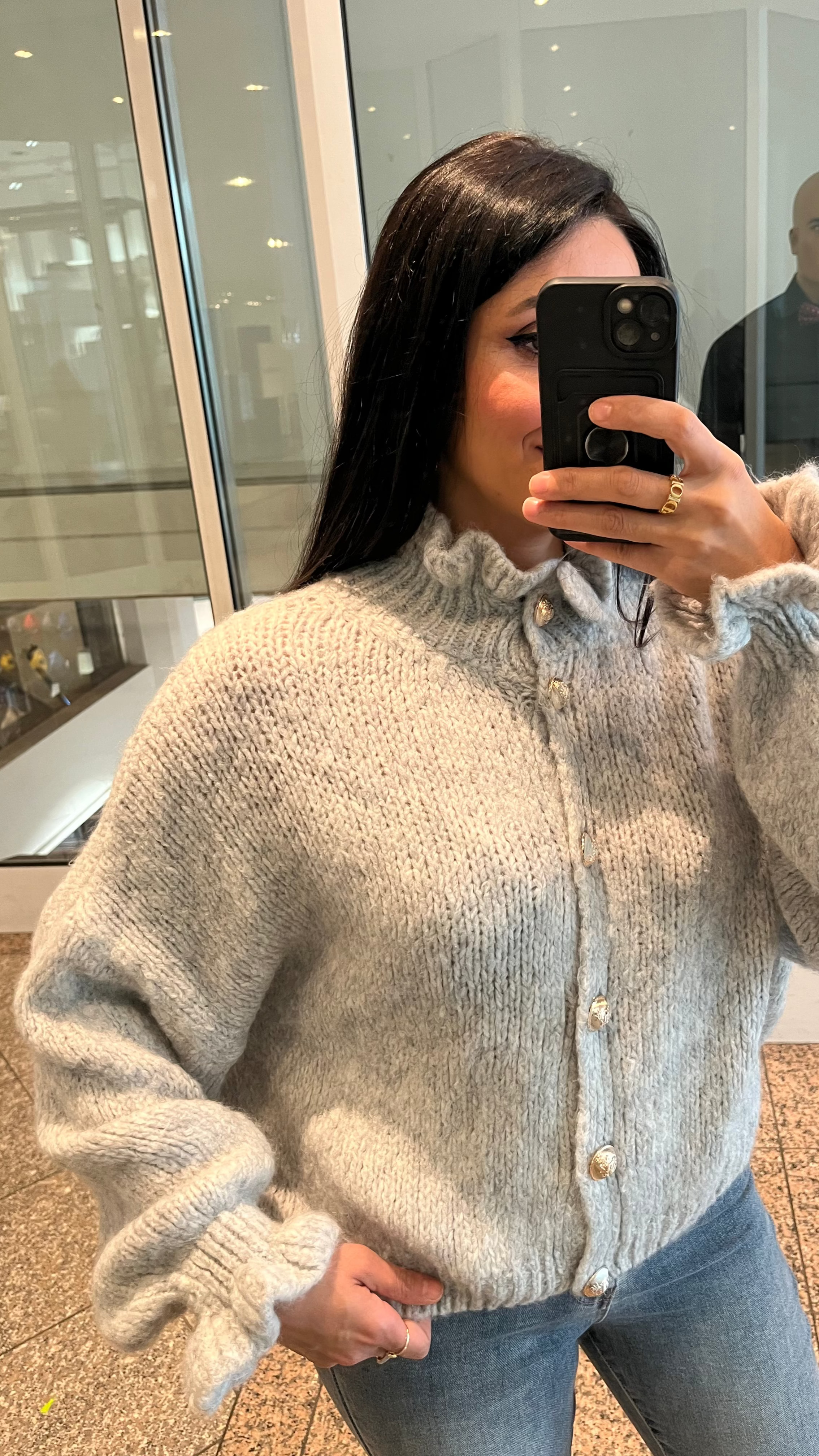 OVERSIZE-CARDIGAN MIT RÜSCHEN & DESIGN-KNÖPFEN GRAU