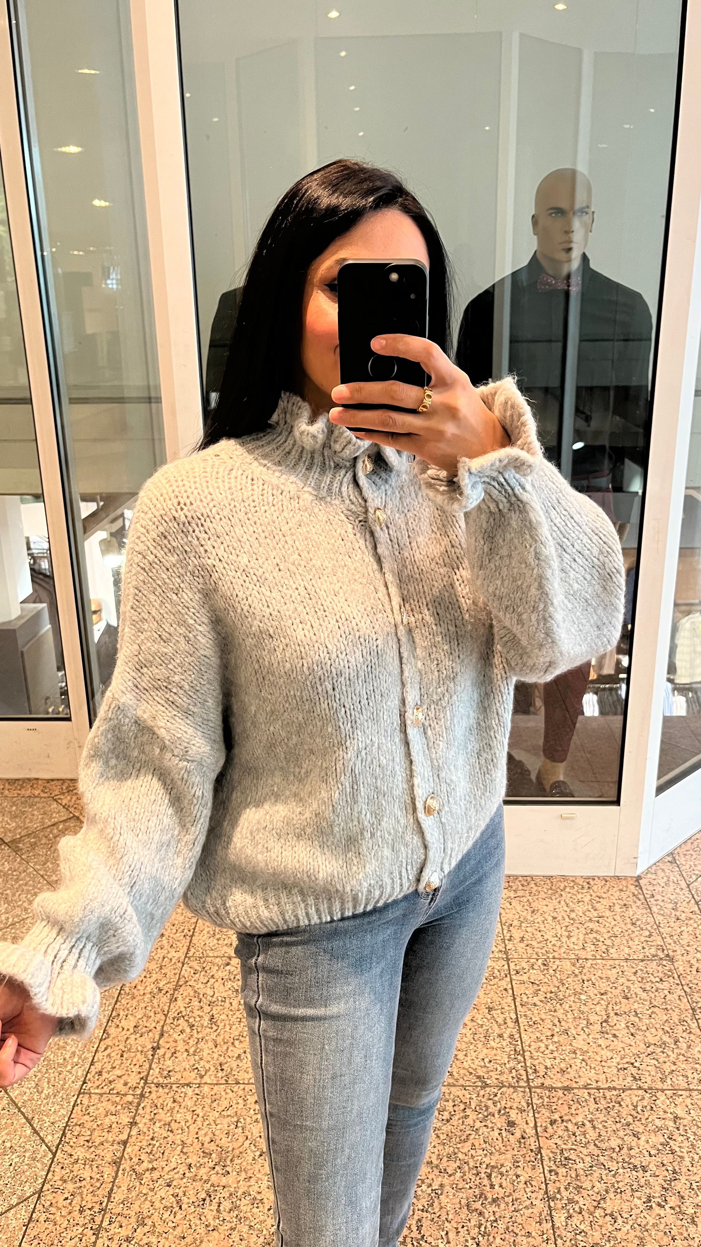 OVERSIZE-CARDIGAN MIT RÜSCHEN & DESIGN-KNÖPFEN GRAU