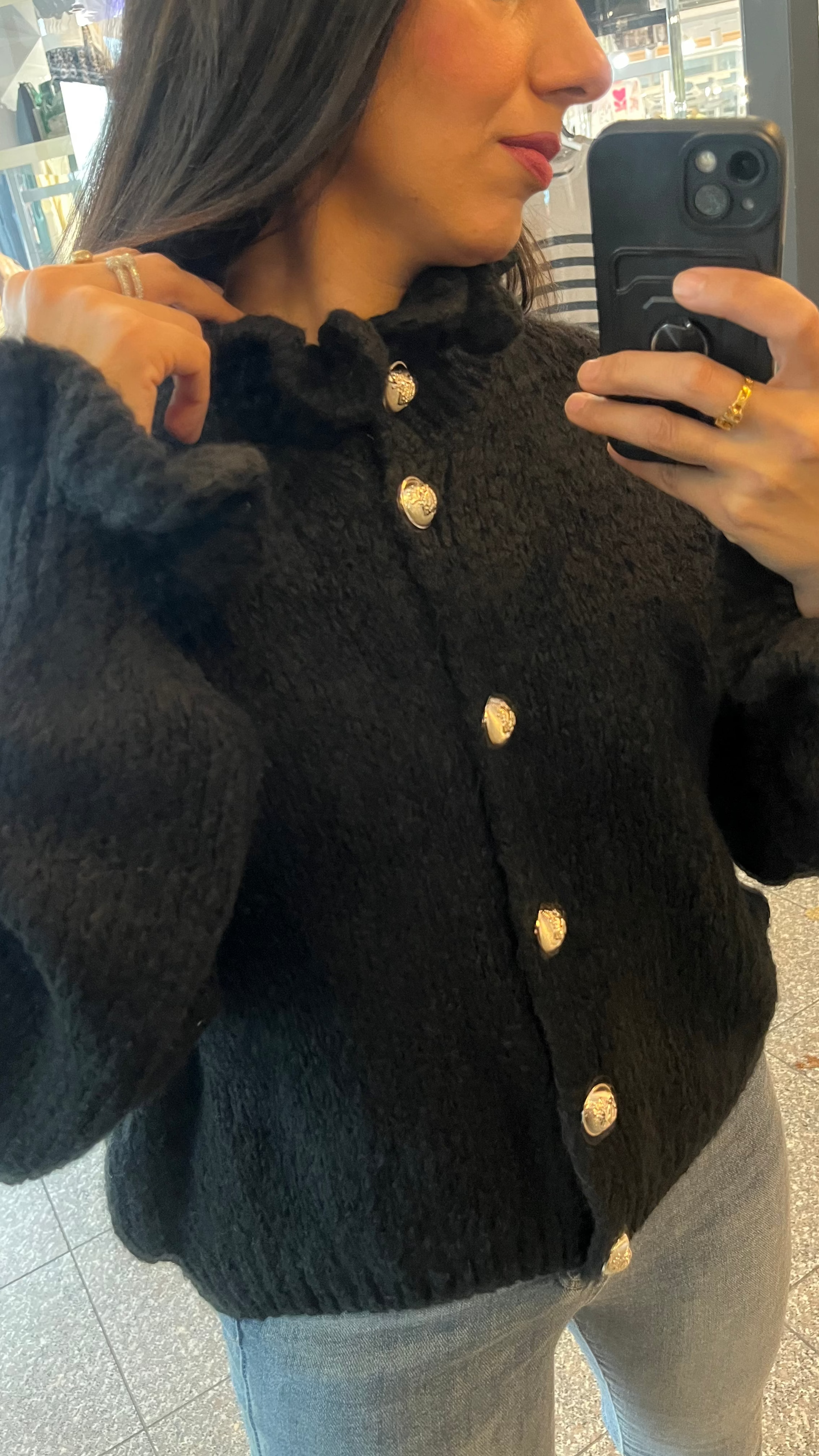 OVERSIZE-CARDIGAN MIT RÜSCHEN & DESIGN-KNÖPFEN SCHWARZ