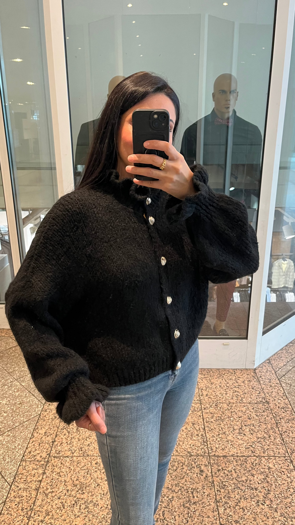 OVERSIZE-CARDIGAN MIT RÜSCHEN & DESIGN-KNÖPFEN SCHWARZ