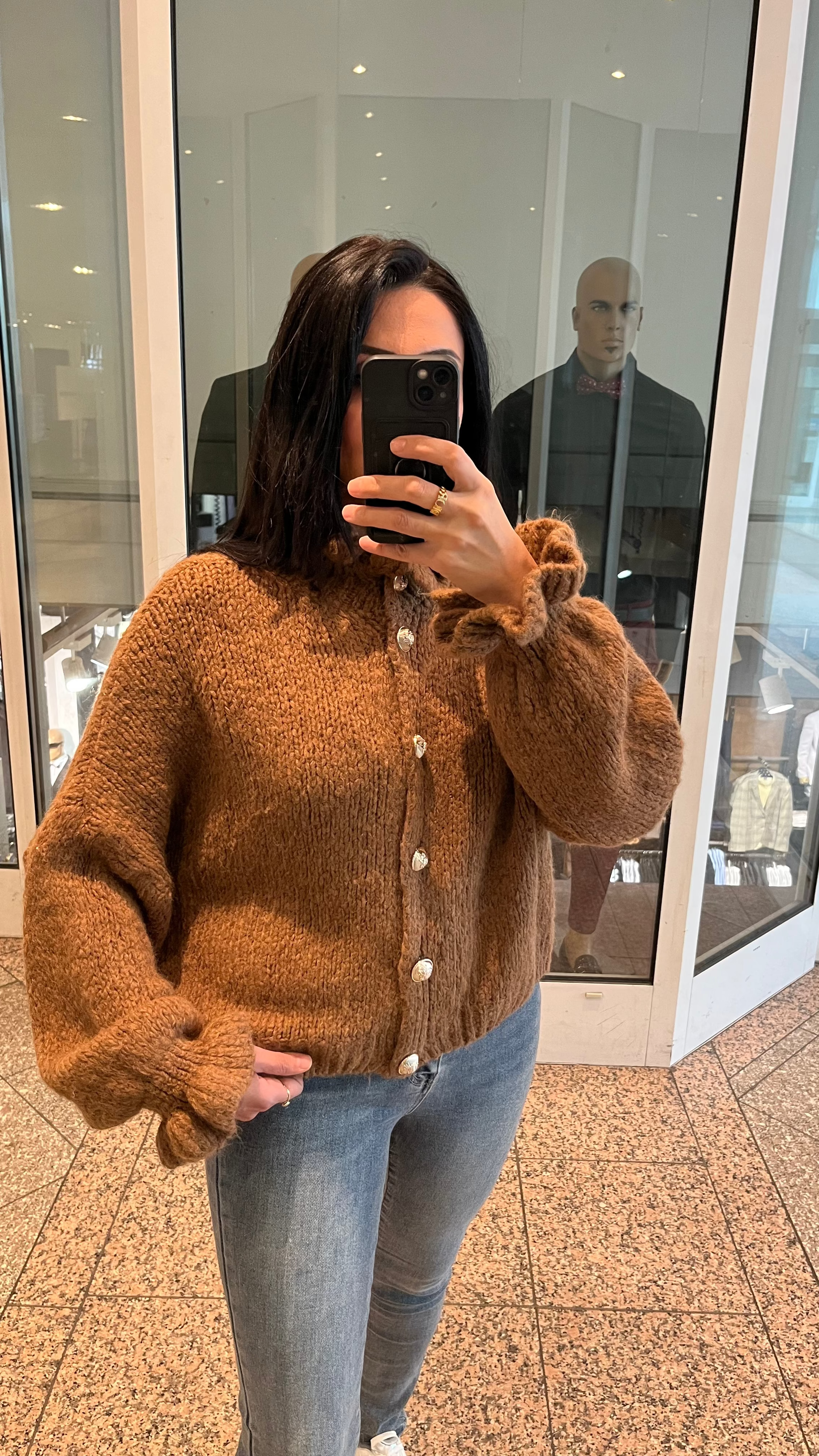 OVERSIZE-CARDIGAN MIT RÜSCHEN & DESIGN-KNÖPFEN BRAUN