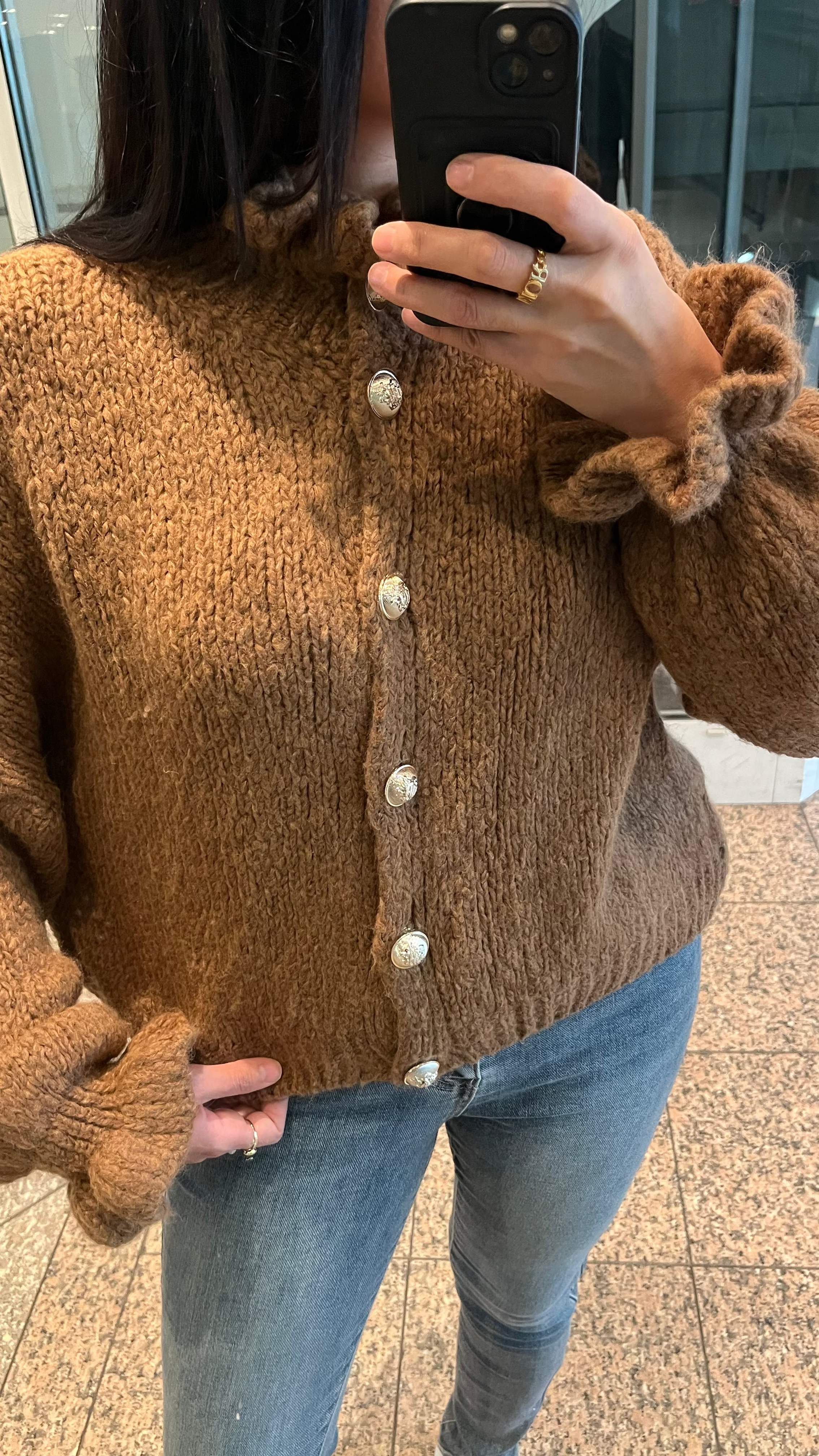 OVERSIZE-CARDIGAN MIT RÜSCHEN & DESIGN-KNÖPFEN BRAUN