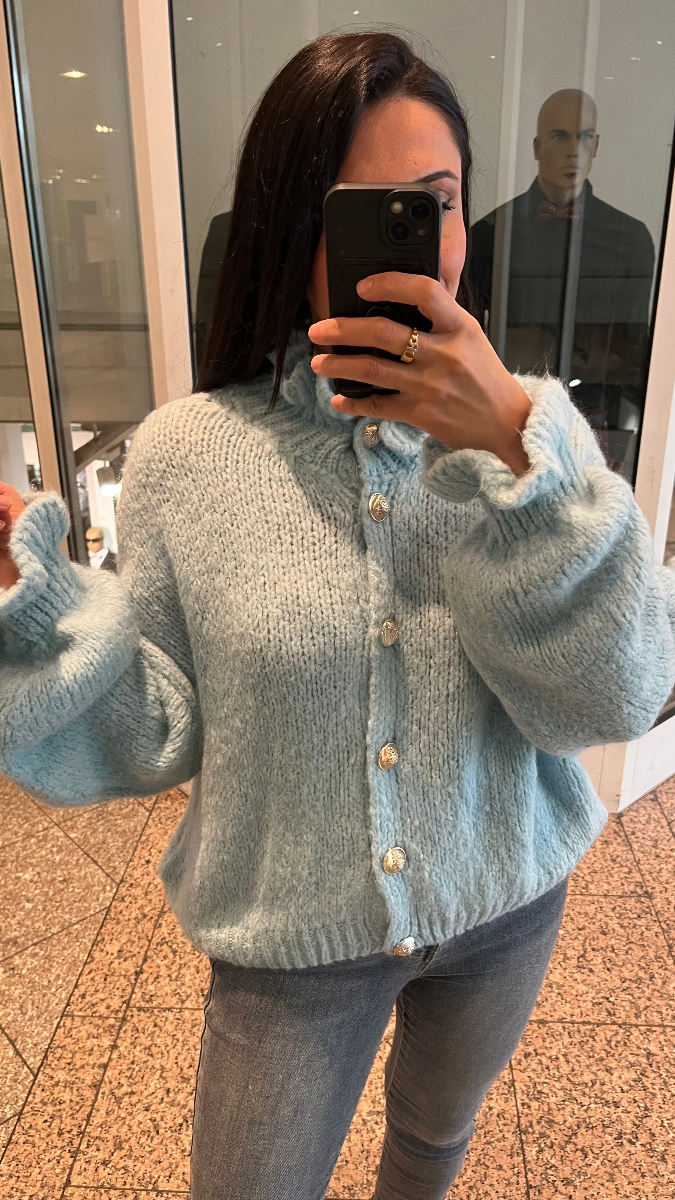 OVERSIZE-CARDIGAN MIT RÜSCHEN & DESIGN-KNÖPFEN BABYBLAU