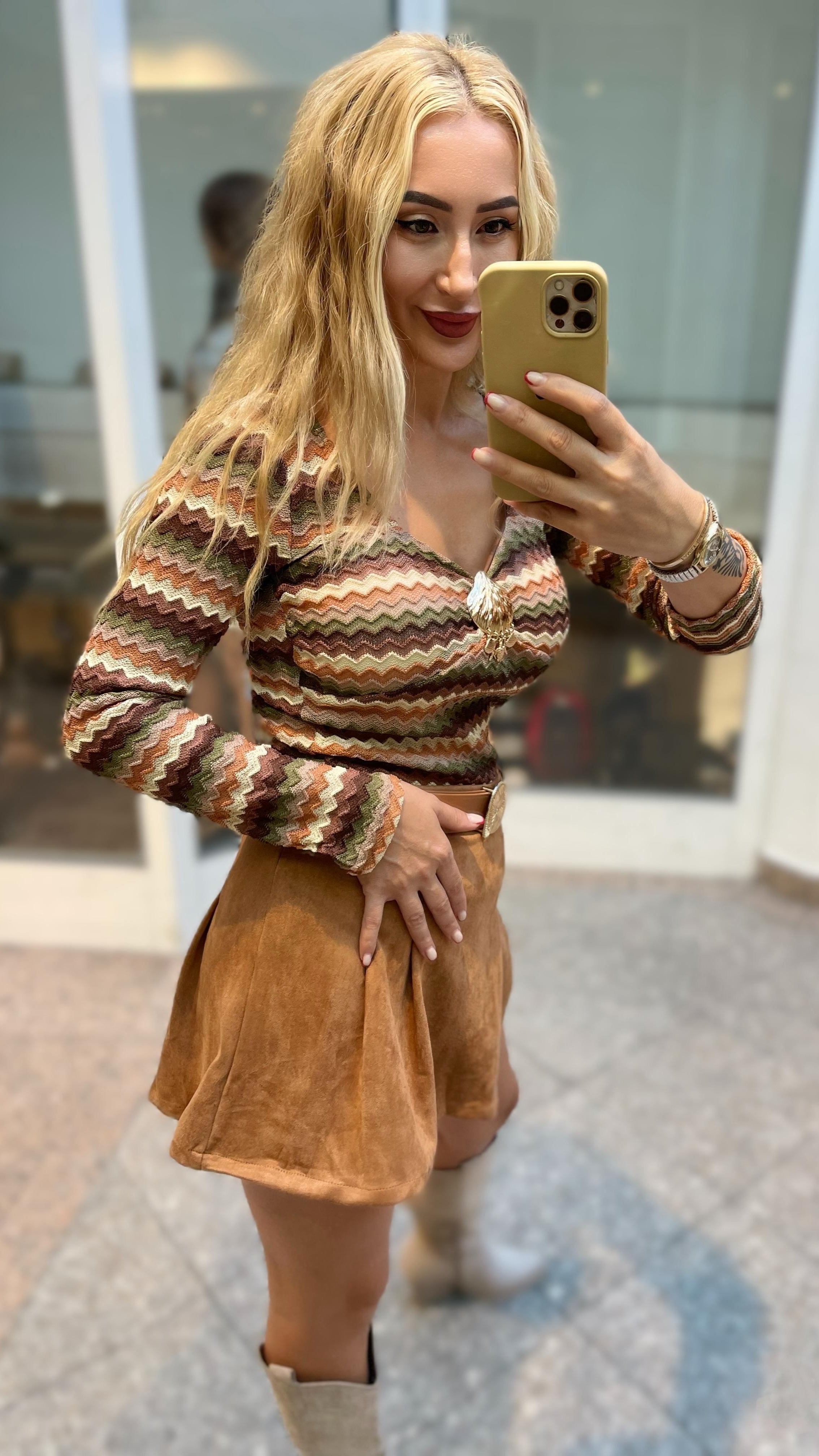 RETRO CHIC ZICKZACK-LONGSLEEVE IN HERBSTTÖNEN