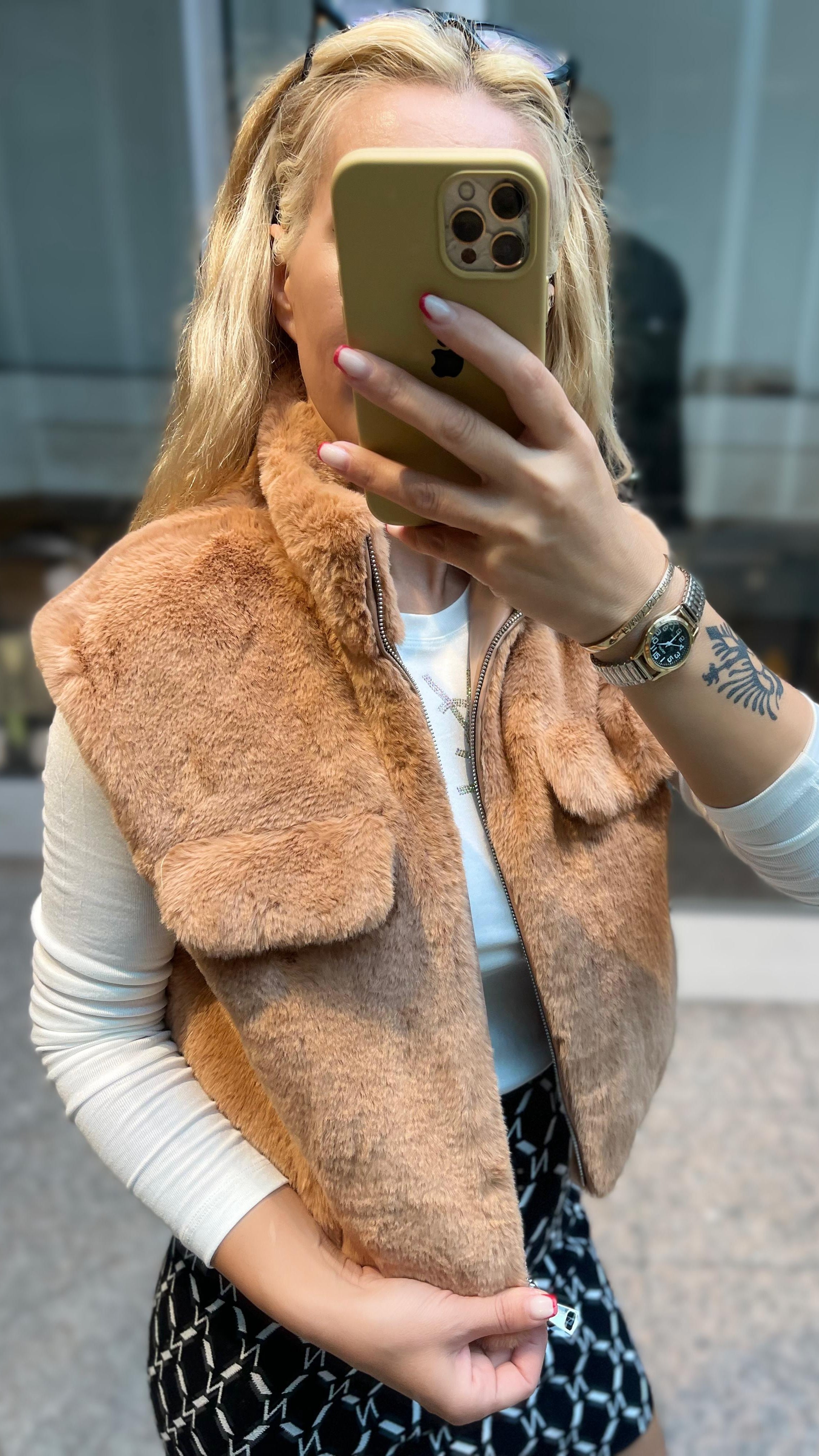 FELL WESTE IN TAUPE
