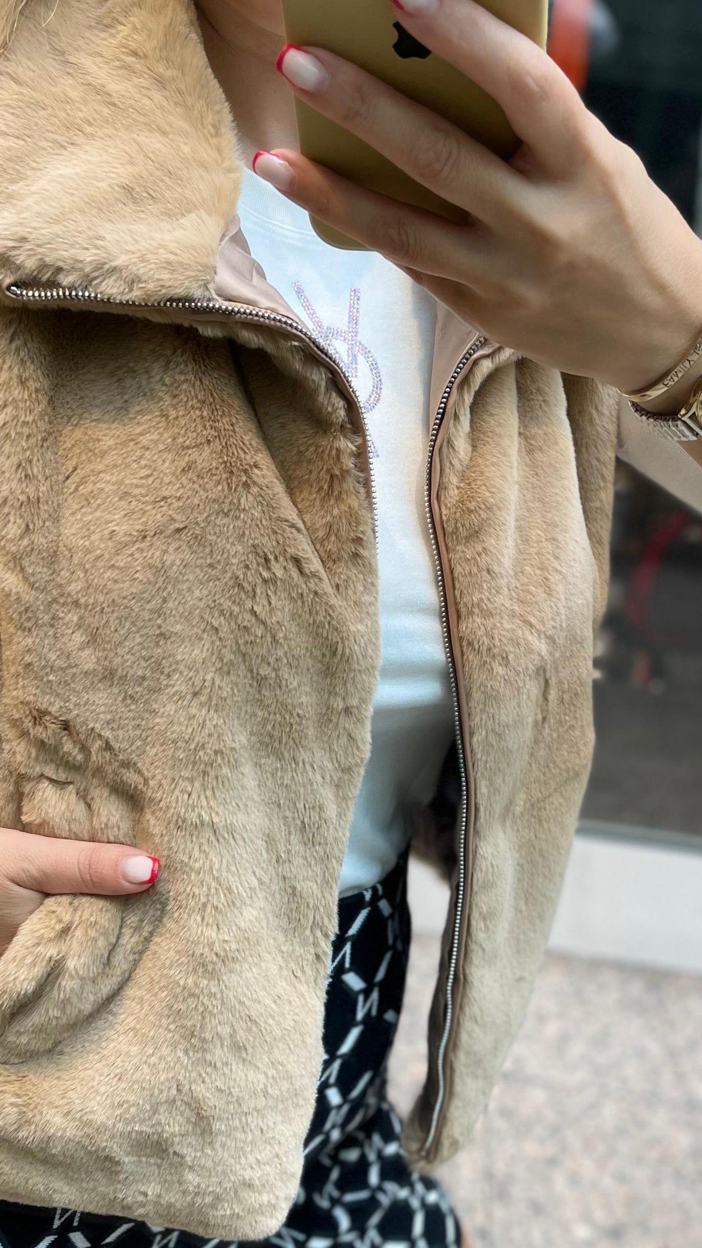 FELL WESTE IN TAUPE
