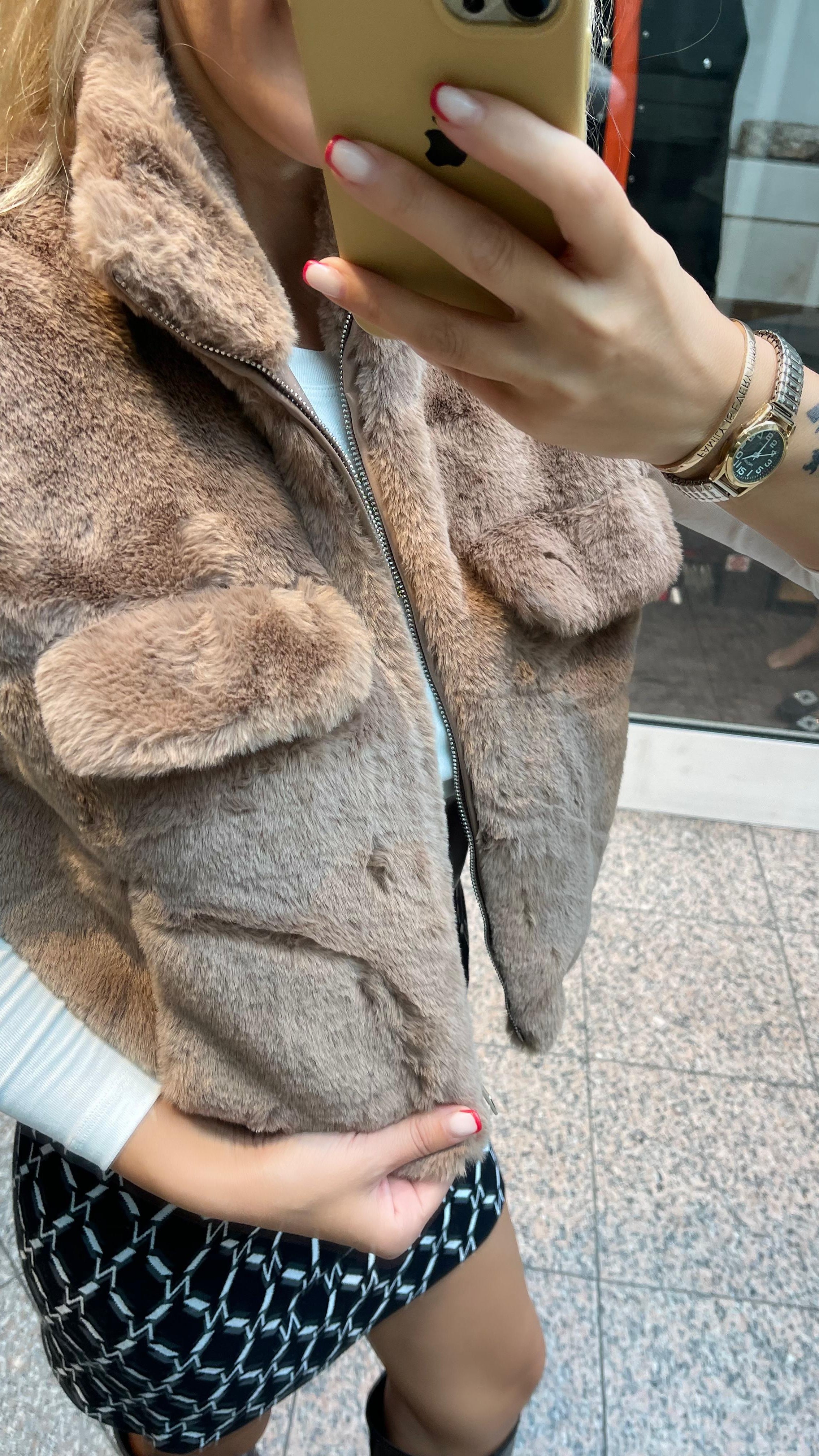FELL WESTE IN TAUPE