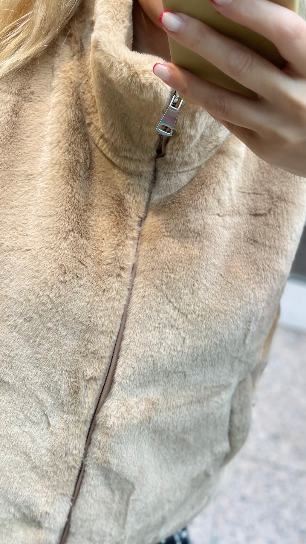 FELL WESTE IN TAUPE