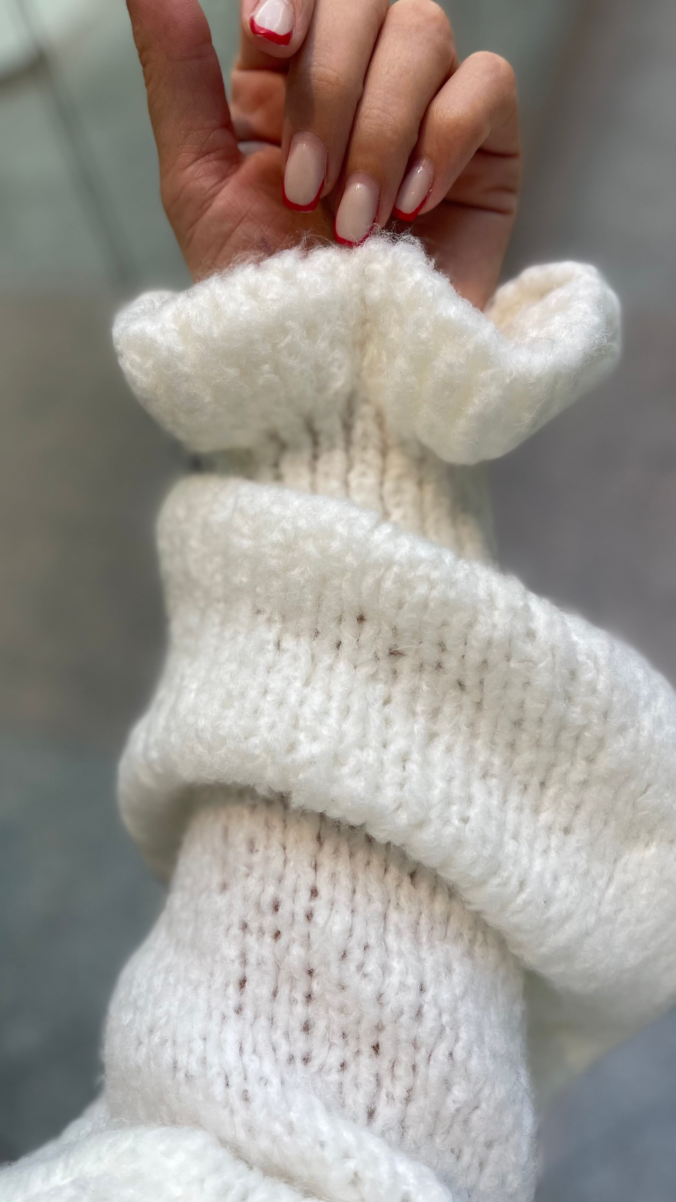 OVERSIZE-CARDIGAN MIT RÜSCHEN & DESIGN-KNÖPFEN WEISS