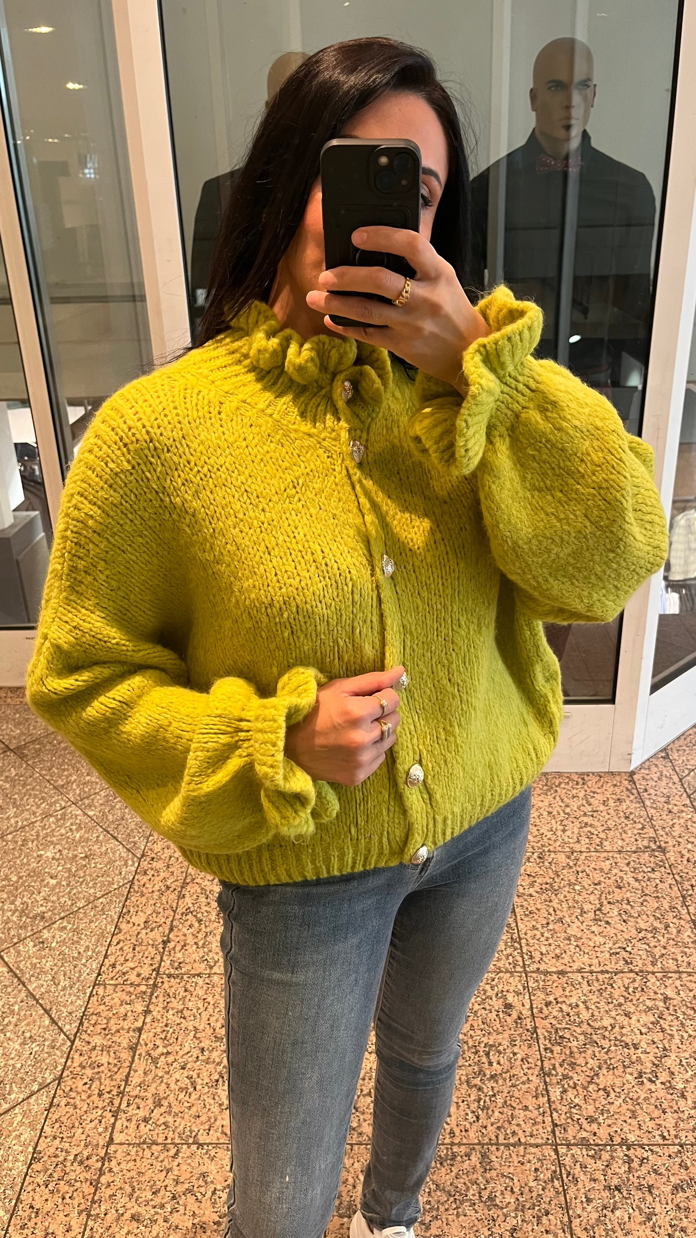 OVERSIZE-CARDIGAN MIT RÜSCHEN & DESIGN-KNÖPFEN APFELGRÜN
