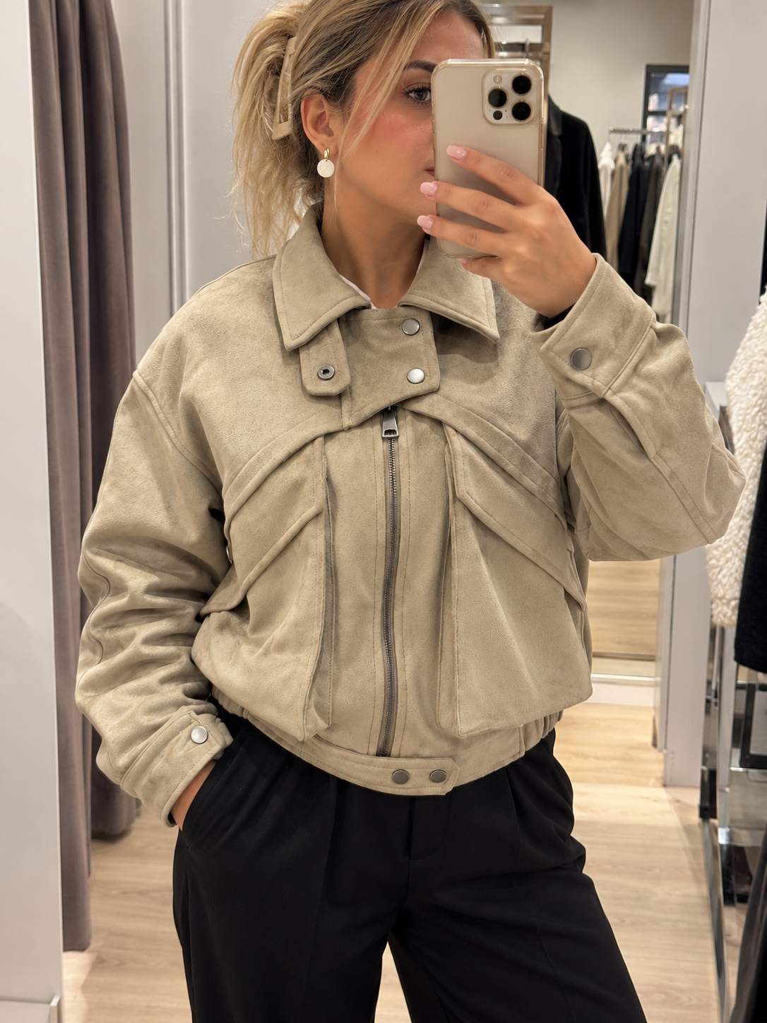 Velours-Optik Bomberjacke mit Zipper – Olive