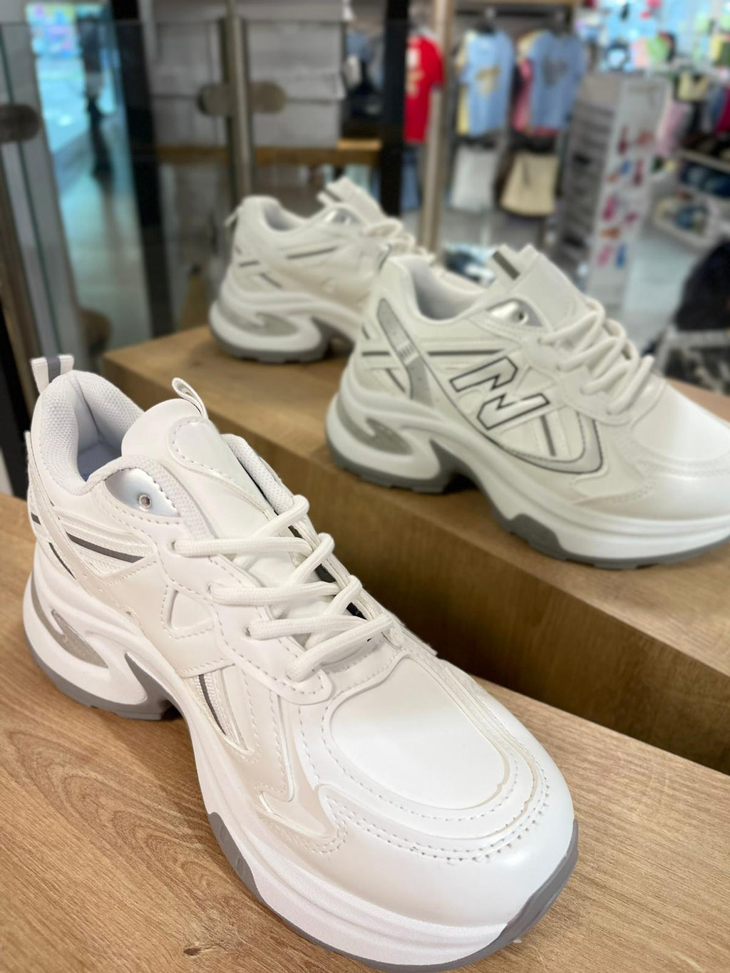 Sneaker in weiß