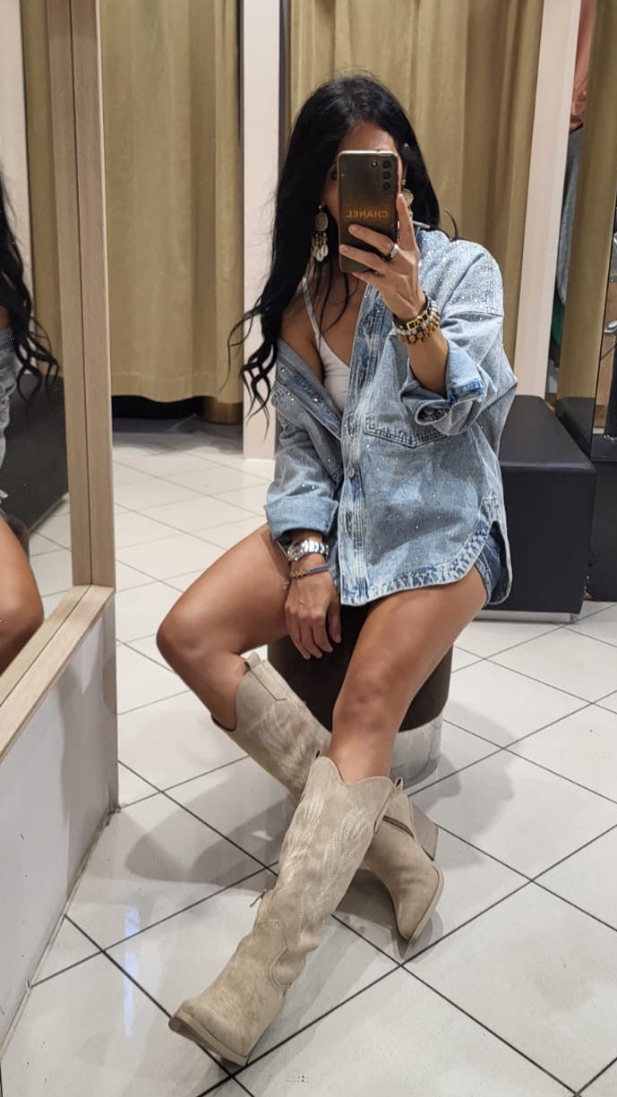 Oversize Glitzer-Jeansbluse – Modischer Hingucker