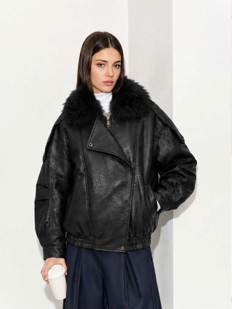 Damen Oversize Kunstlederjacke mit Fellkragen – Schwarz