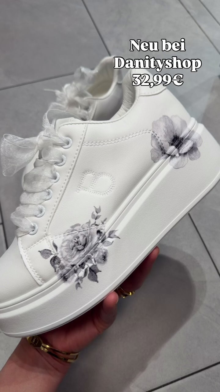 Sneakers mit Blumen