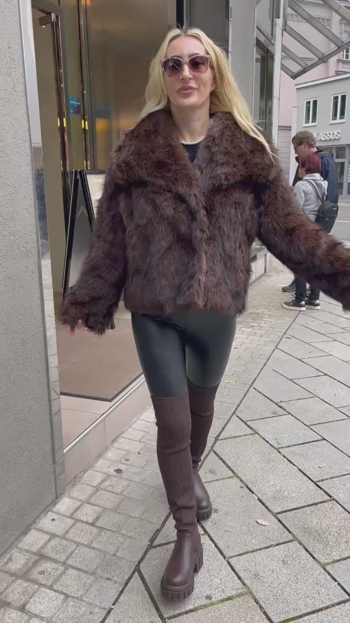 LUXUS KUNSTFELLJACKE IN BRAUN