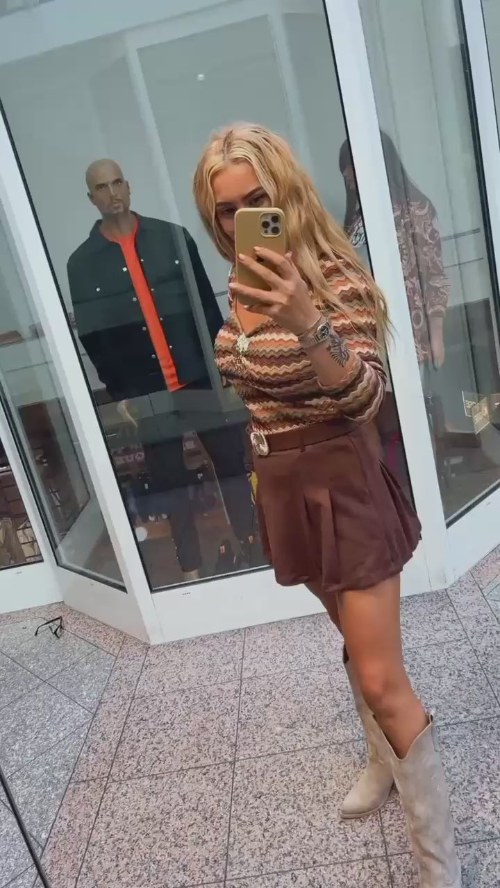 ELEGANTER HOSENROCK AUS WILDLEDEROPTIK IN KHAKI